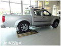 Ochranné lišty dveří Nissan Navara 07R a výš, MODEL F-46